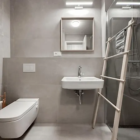 Real Living By Refa - Modern Haven 508 Apartment *